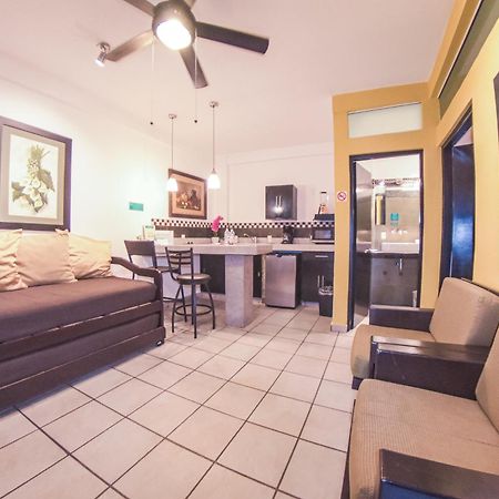 Hotel Suites Nadia Puerto Vallarta Buitenkant foto